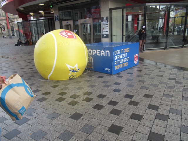 Tennis: bAl populAir