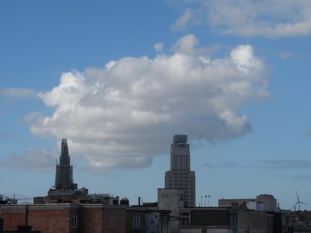De zeppelinwolk.